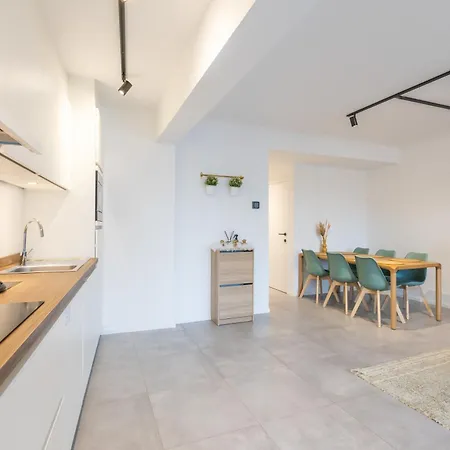 Appartamento Center Luxury Floor With Free Parking